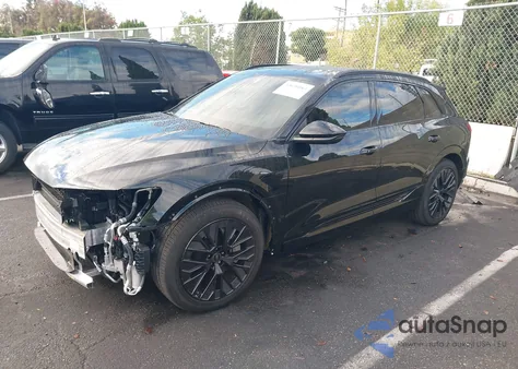 2024 Audi Q8 E-Tron Prestige Quattro z USA, uszkodzony, nr VIN WA16AAGE3RB061532
